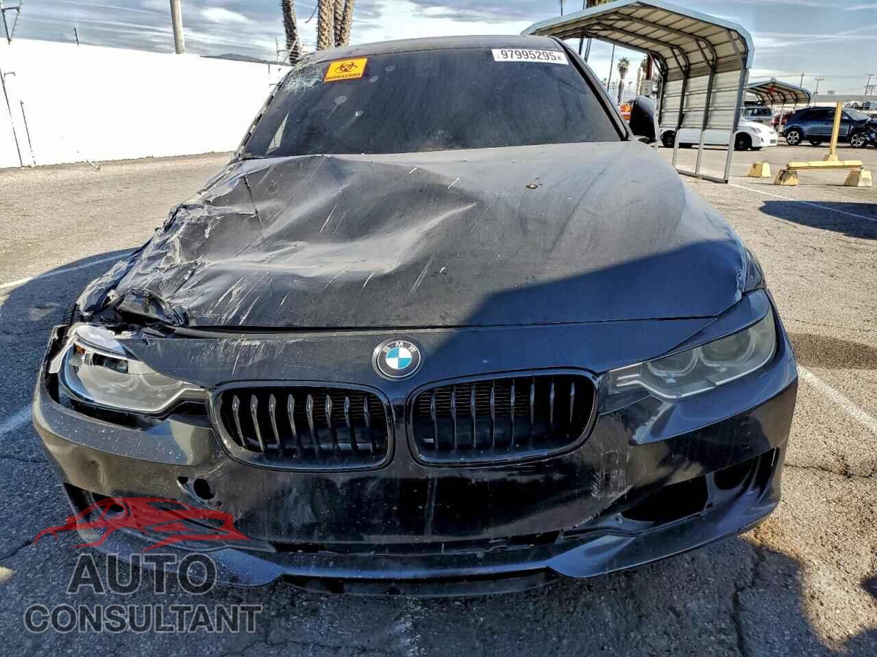 BMW 3 SERIES 2013 - WBA3B1C53DK130429