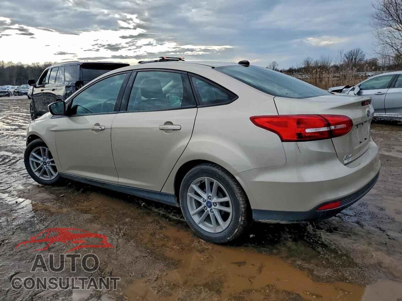 FORD FOCUS 2018 - 1FADP3F26JL257614