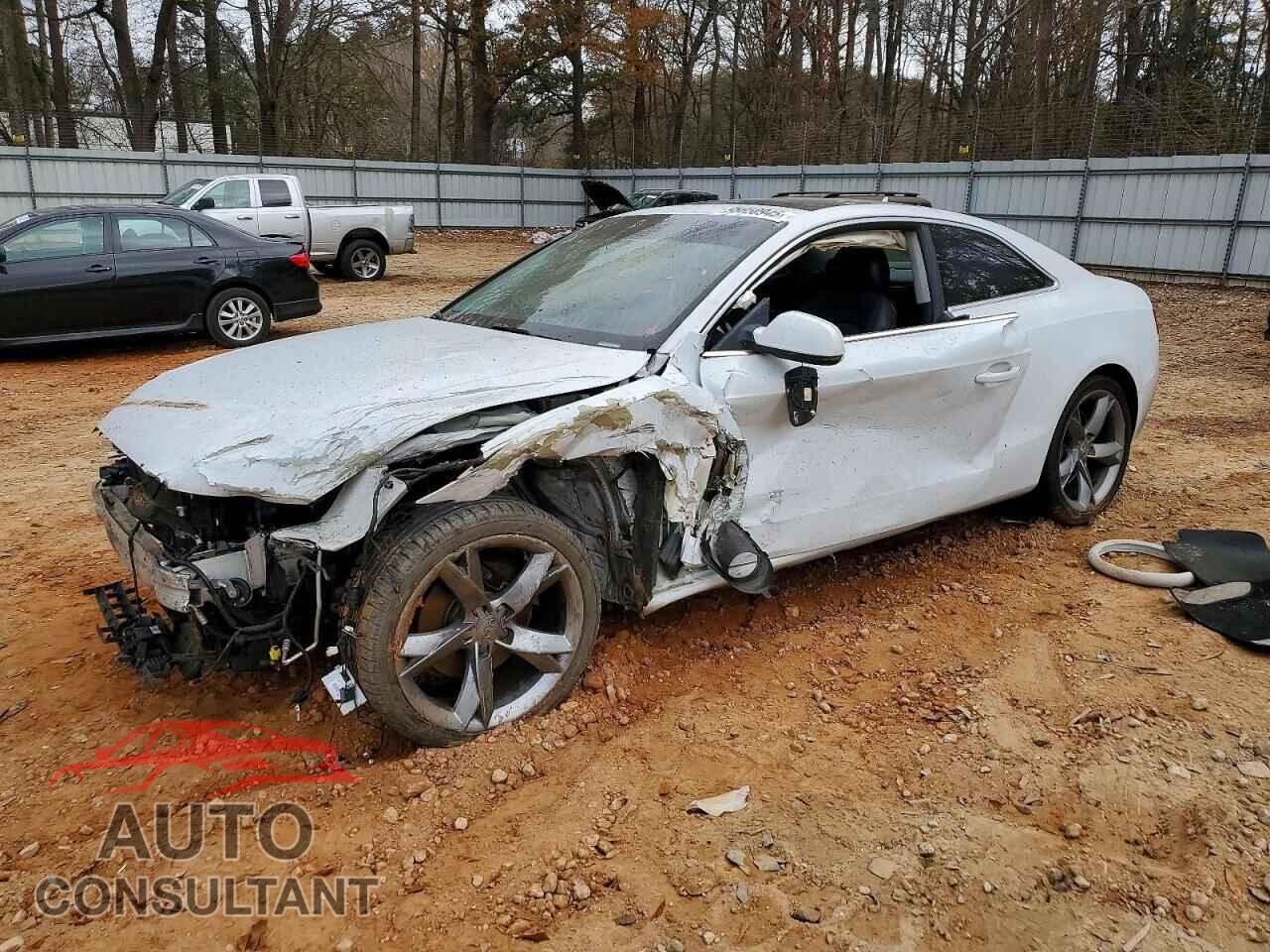 AUDI A5 2012 - WAULFAFR8CA004879