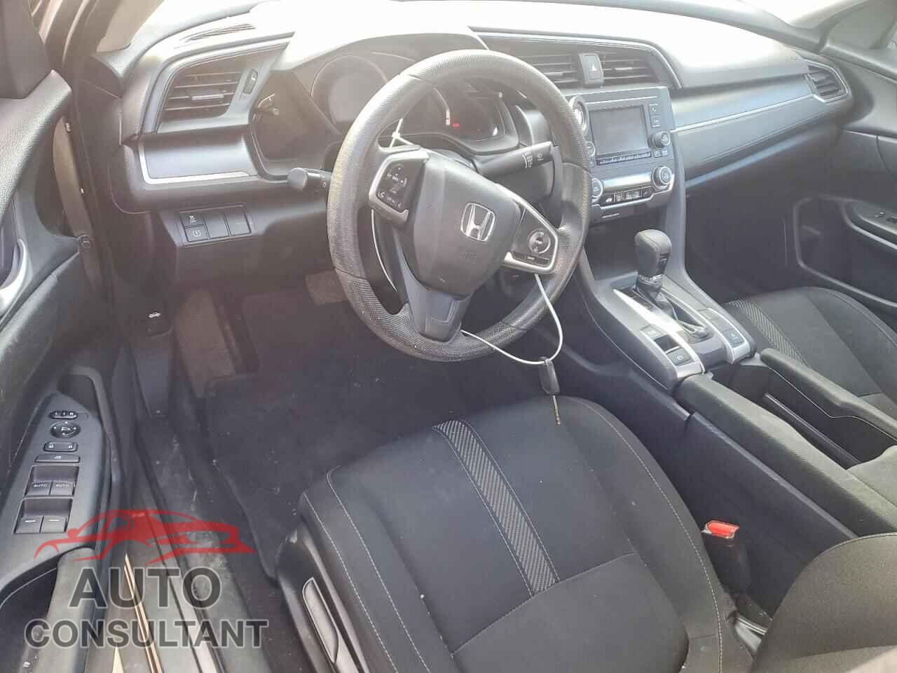 HONDA CIVIC 2017 - 2HGFC2F50HH528405