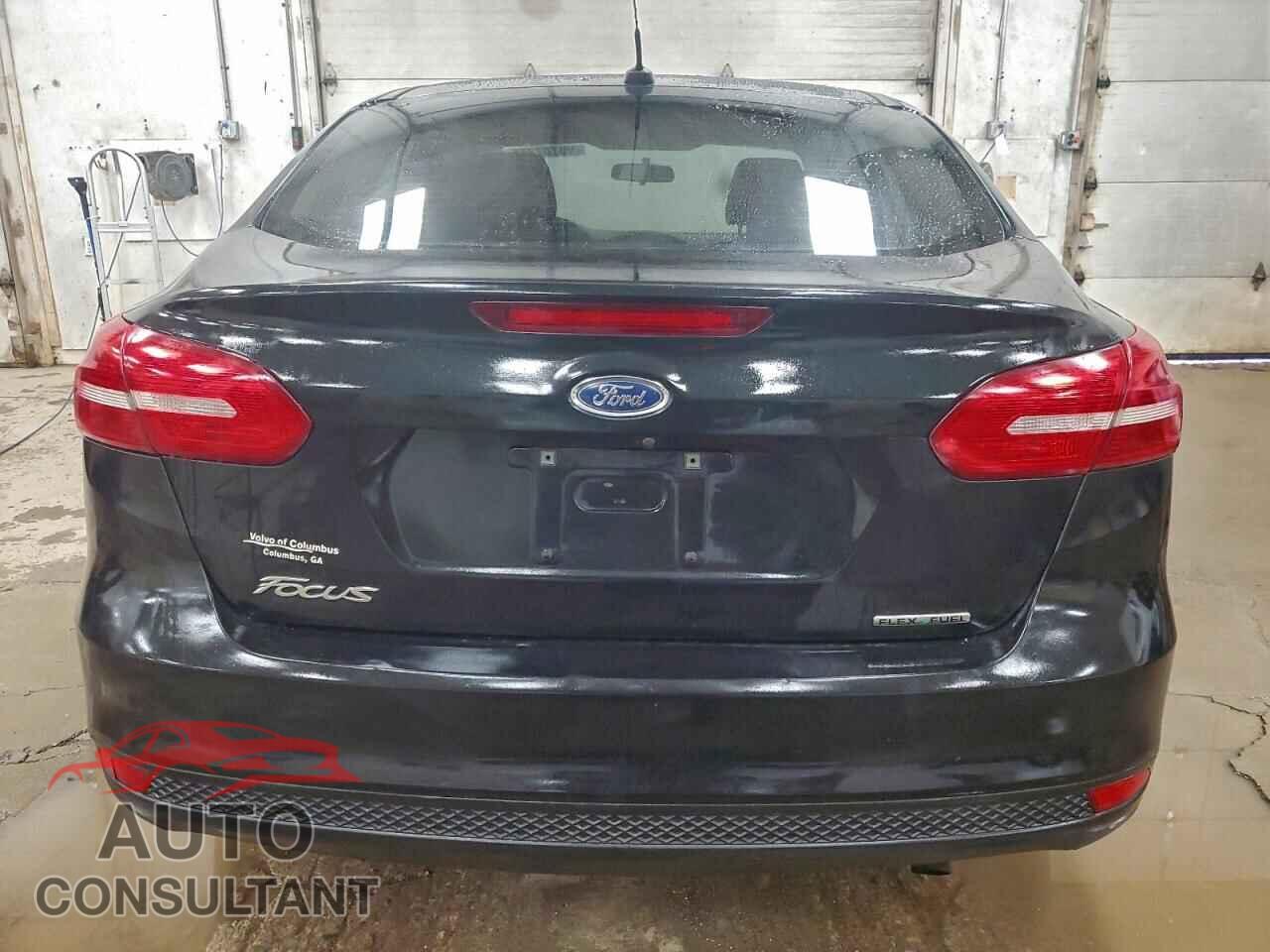 FORD FOCUS 2015 - 1FADP3E23FL298579