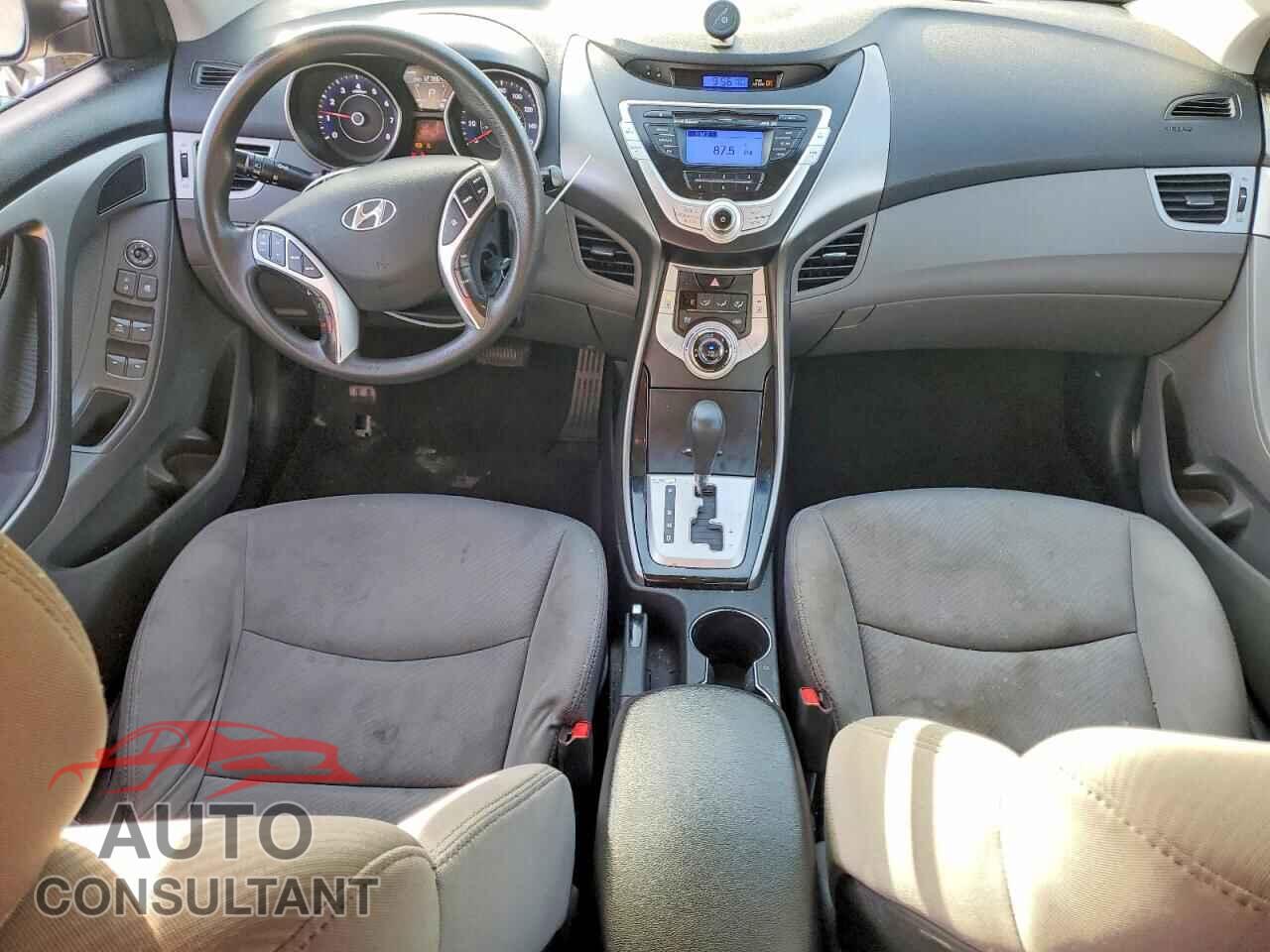 HYUNDAI ELANTRA 2012 - 5NPDH4AE1CH099480