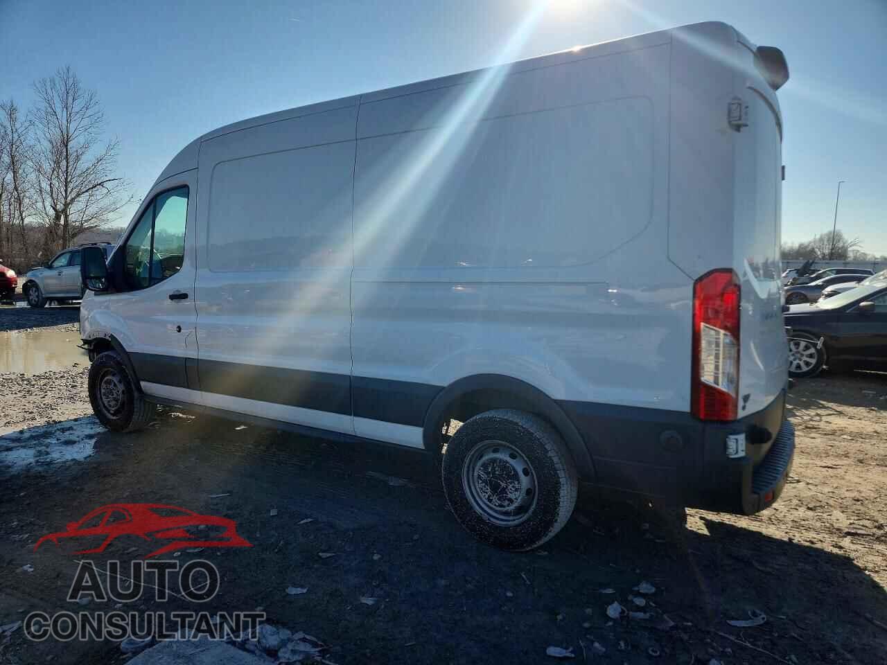 FORD TRANSIT 2018 - 1FTYR2CM8JKA17248