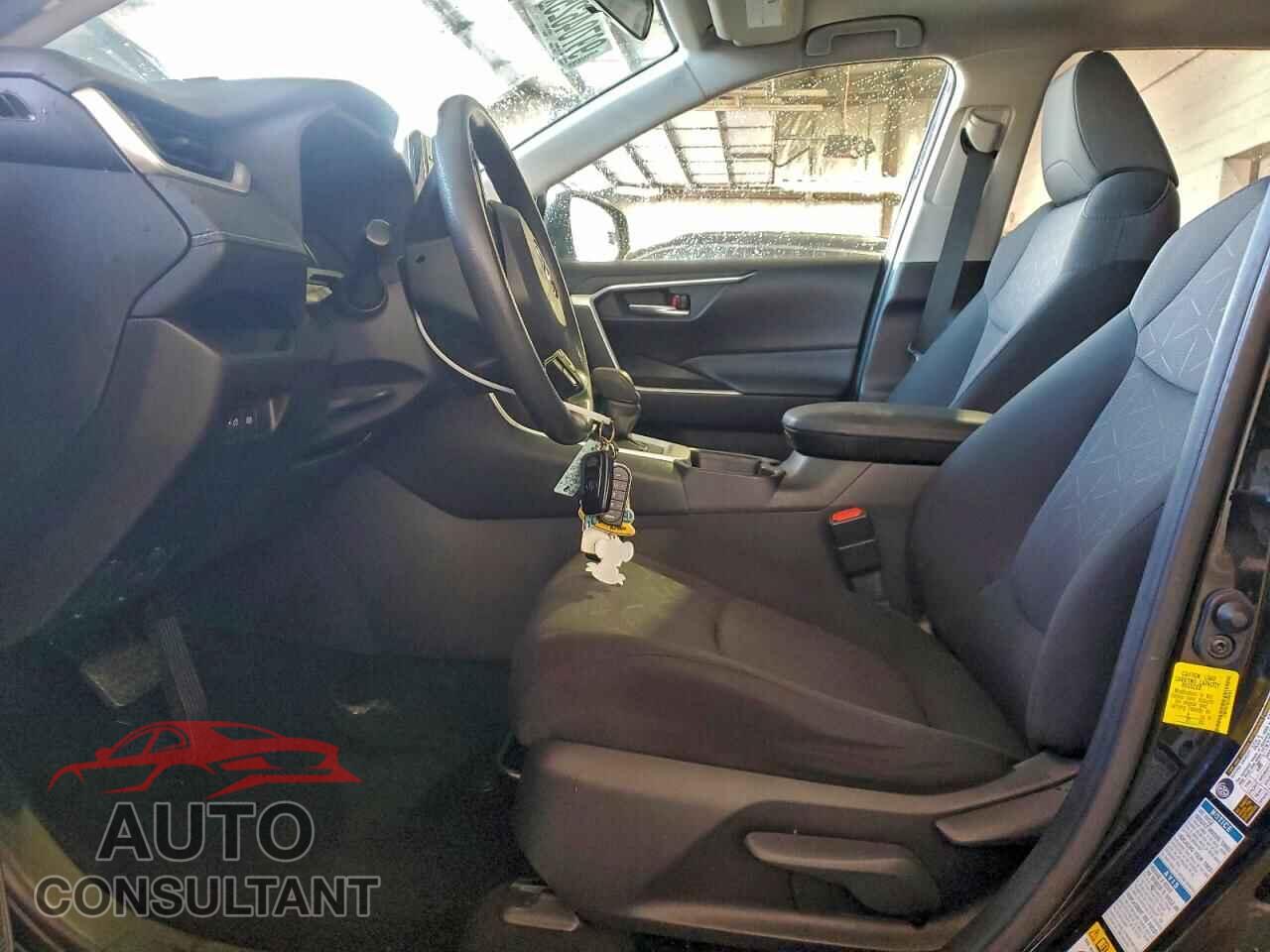 TOYOTA RAV4 2019 - JTMP1RFV0KD006461
