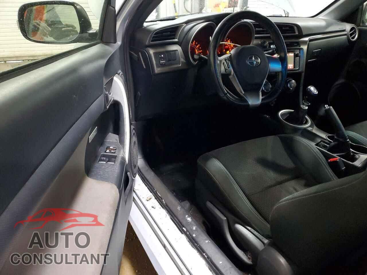 TOYOTA SCION 2014 - JTKJF5C73E3070406
