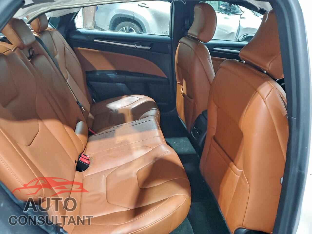 FORD FUSION 2019 - 3FA6P0SU3KR214642