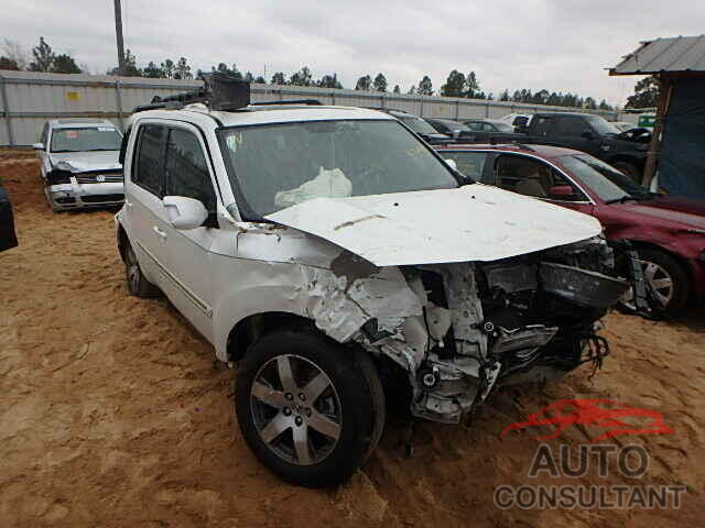 HONDA PILOT 2015 - 5FNYF4H90FB021016