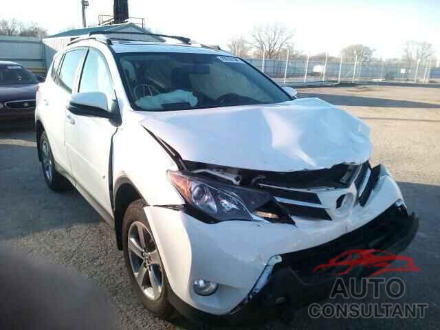TOYOTA RAV4 2015 - JTMRFREV3FD165427