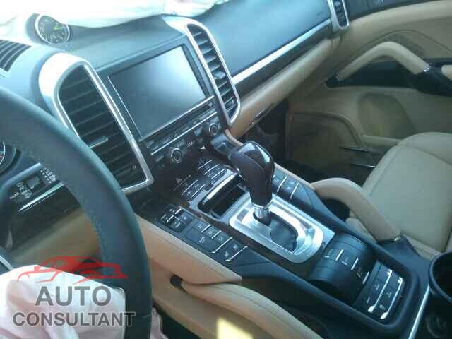 PORSCHE CAYENNE 2015 - WP1AE2A25FLA52912