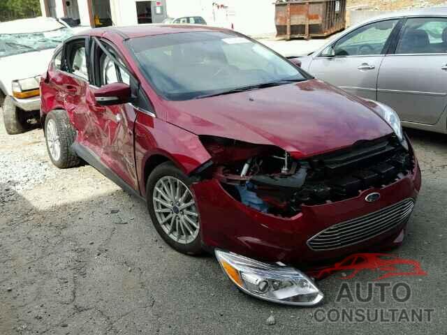 FORD FOCUS 2015 - 1FADP3R45FL227220
