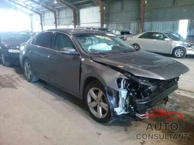 VOLKSWAGEN PASSAT 2015 - 1VWAS7A35FC097538