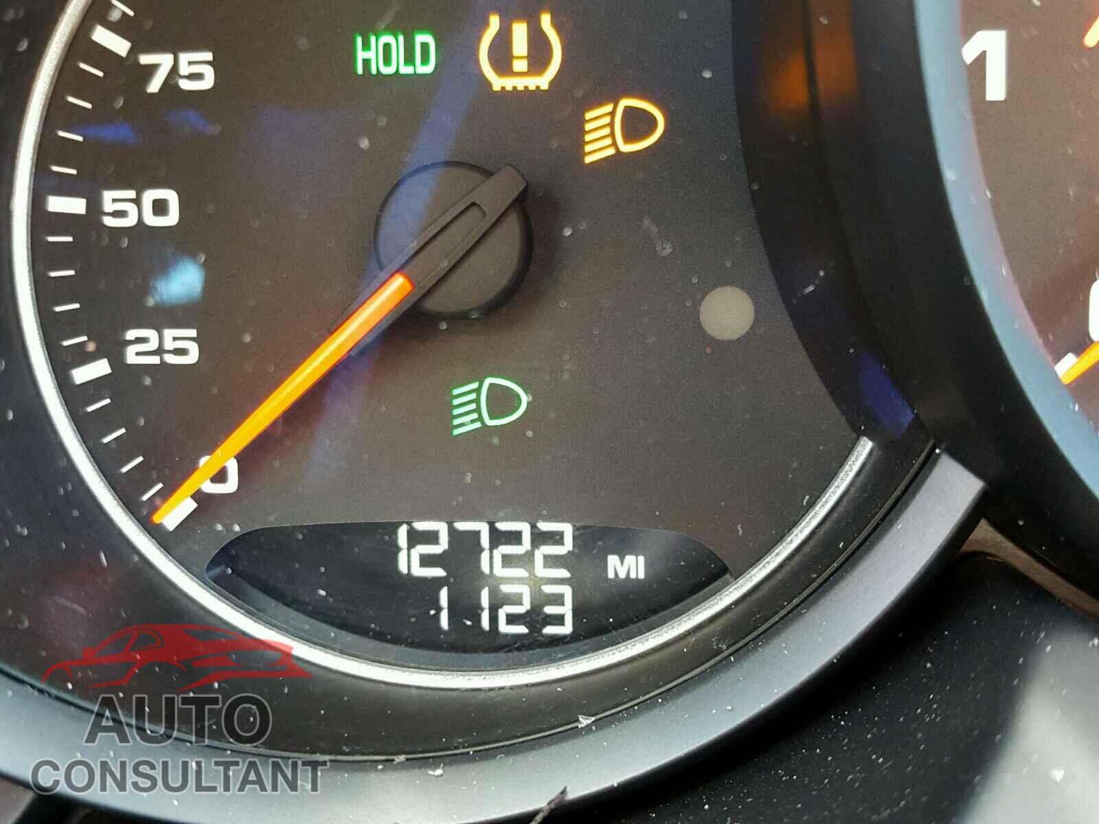 PORSCHE CAYENNE 2017 - WP1AA2A20HKA80444
