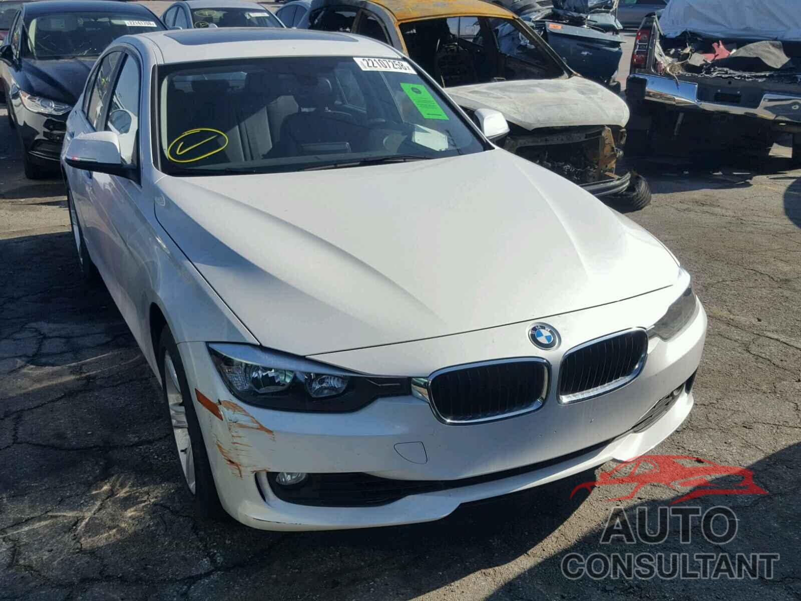 BMW 3 SERIES 2015 - WBA3C1C53FK119009