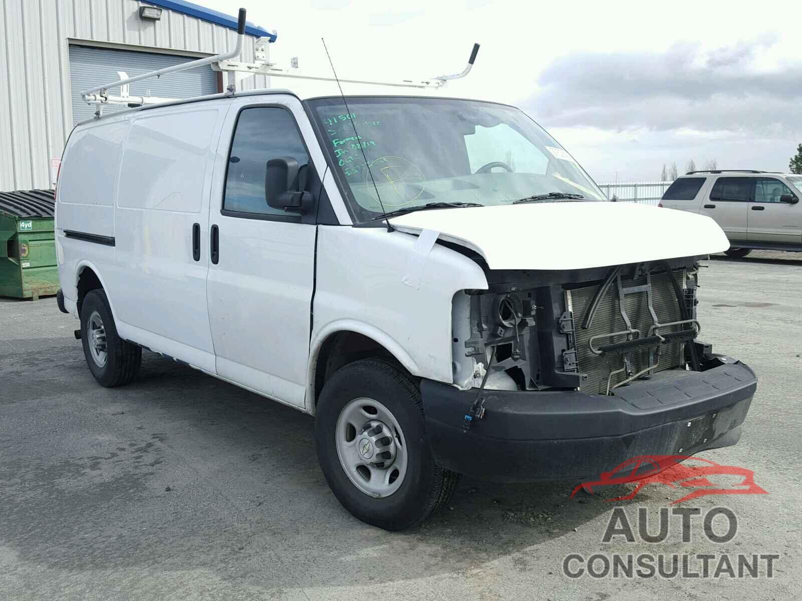 CHEVROLET EXPRESS 2015 - 1GCWGFCF1F1257860