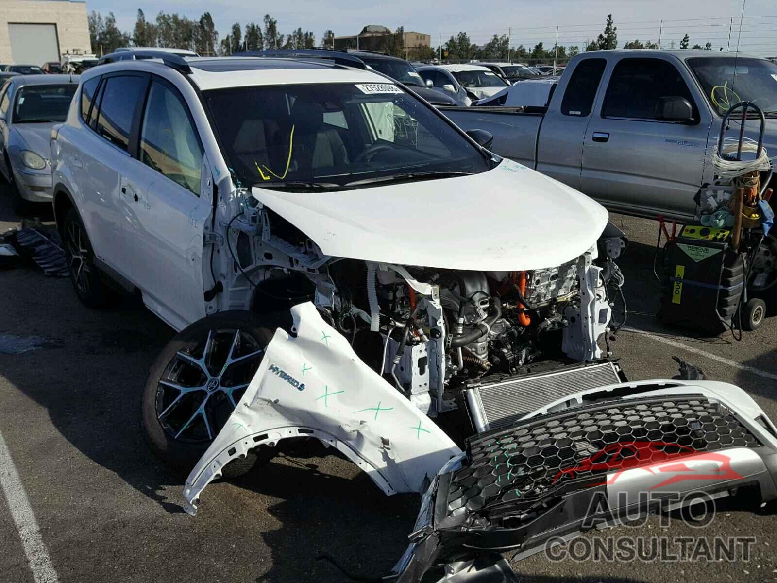 TOYOTA RAV4 2018 - JTMJJREVXJD167101