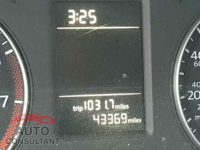 VOLKSWAGEN PASSAT 2015 - 1VWAT7A35FC093972