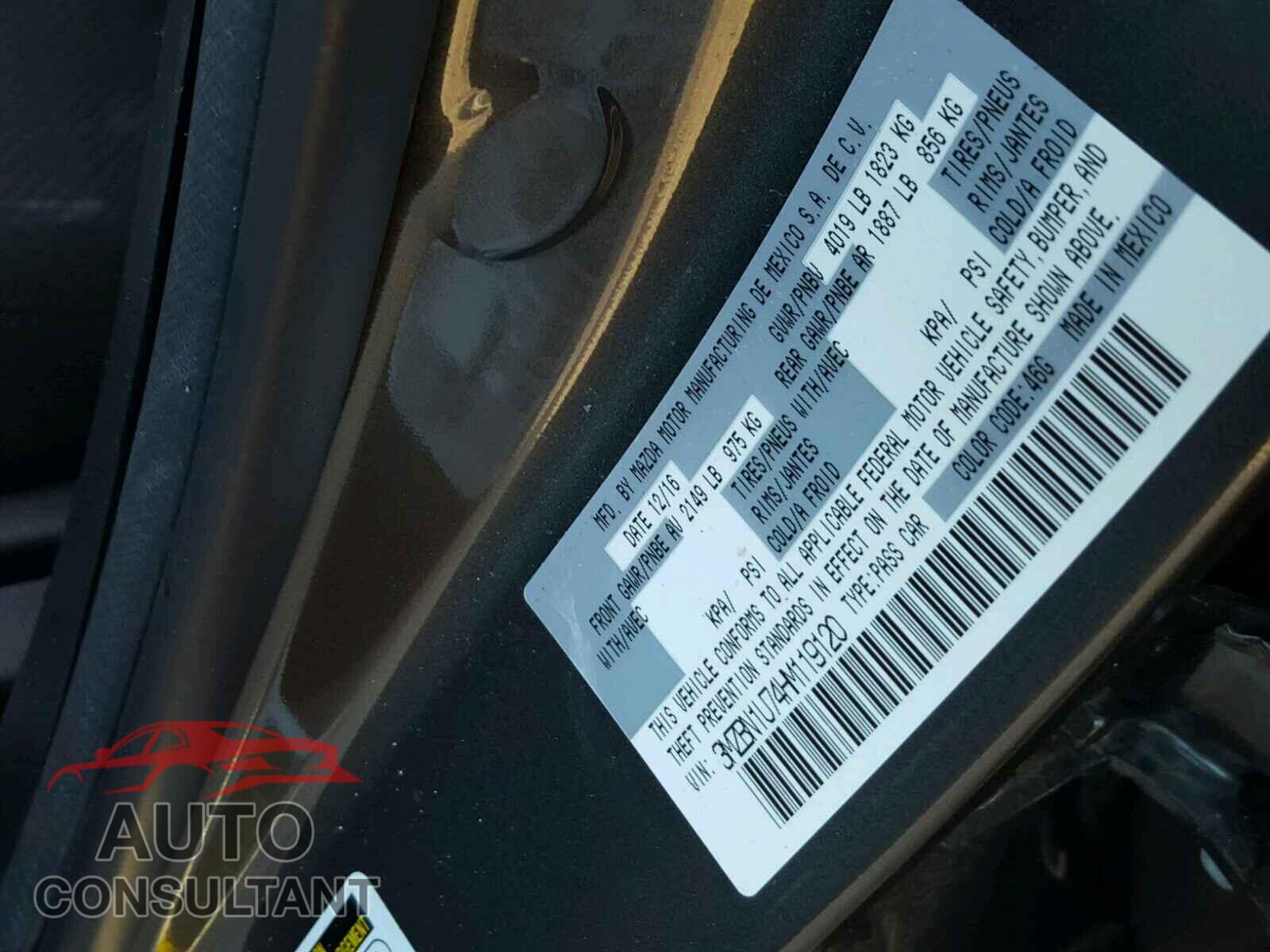 MAZDA 3 2017 - 3MZBN1U74HM119120