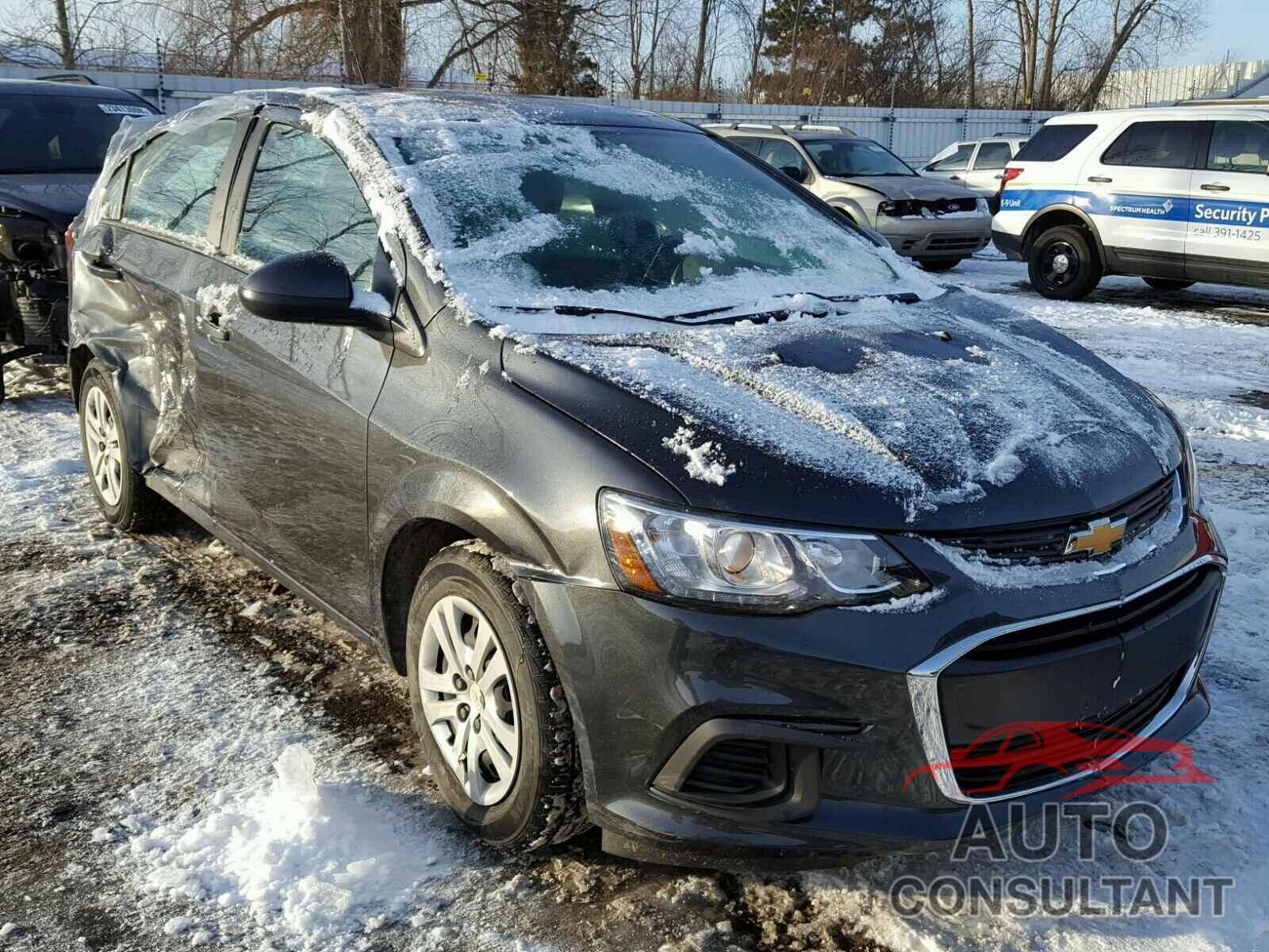 CHEVROLET SONIC 2017 - 1G1JB5SH2H4159727