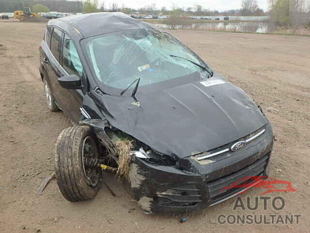 FORD ESCAPE 2015 - 1FMCU9G96FUA80167