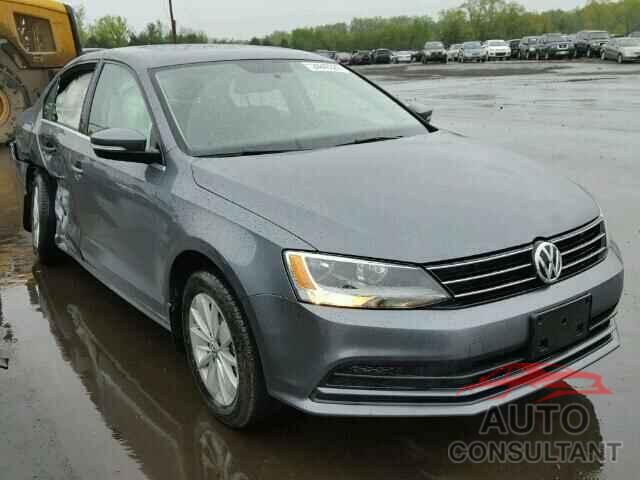 VOLKSWAGEN JETTA 2015 - 3VWD17AJ4FM316941