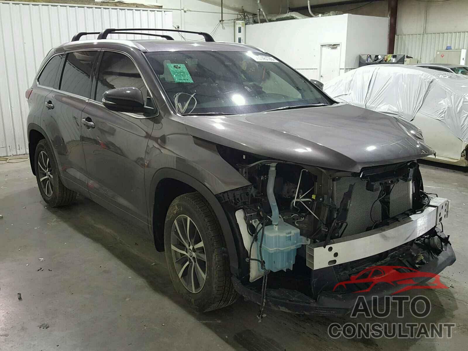 TOYOTA HIGHLANDER 2018 - 5TDJZRFH4JS810130