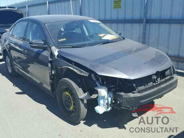 VOLKSWAGEN PASSAT 2015 - 1VWAT7A3XFC008141