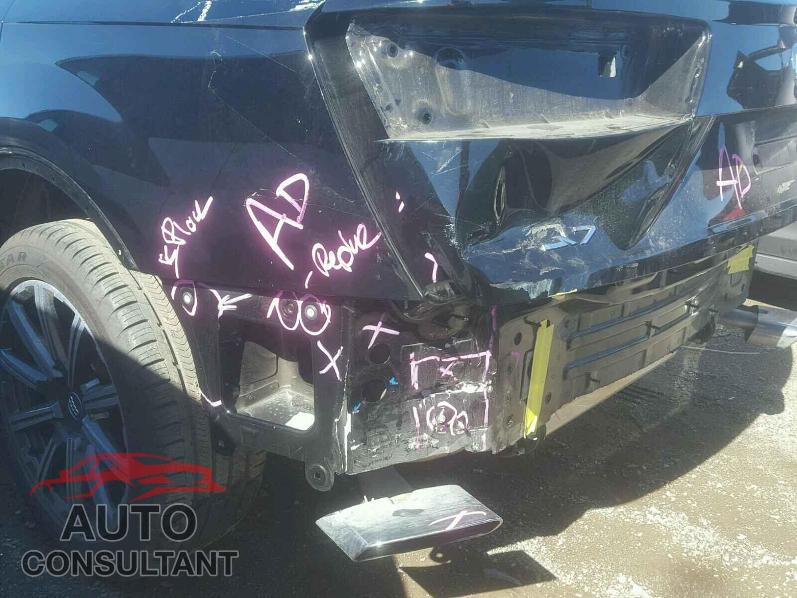 AUDI Q7 2017 - WA1LAAF73HD024473