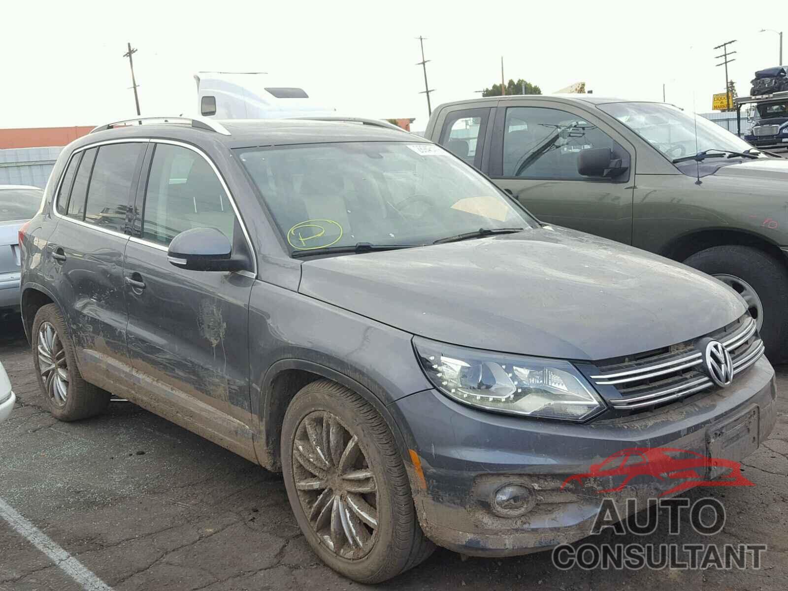 VOLKSWAGEN TIGUAN 2016 - WVGAV7AX0GW602233