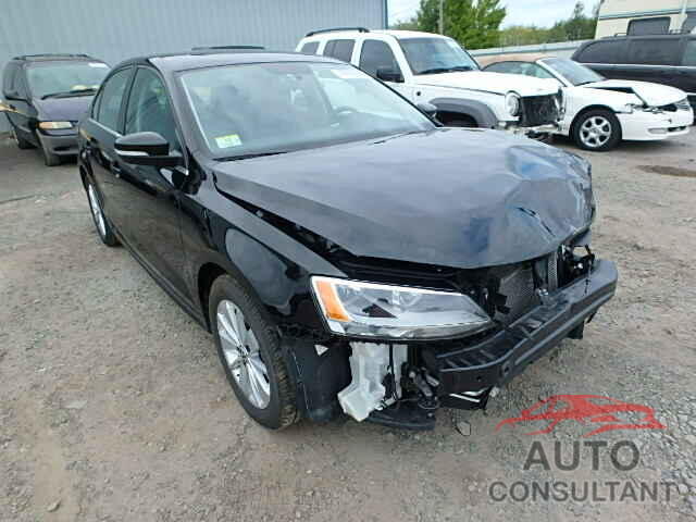 VOLKSWAGEN JETTA 2015 - 3VWLA7AJ4FM236843