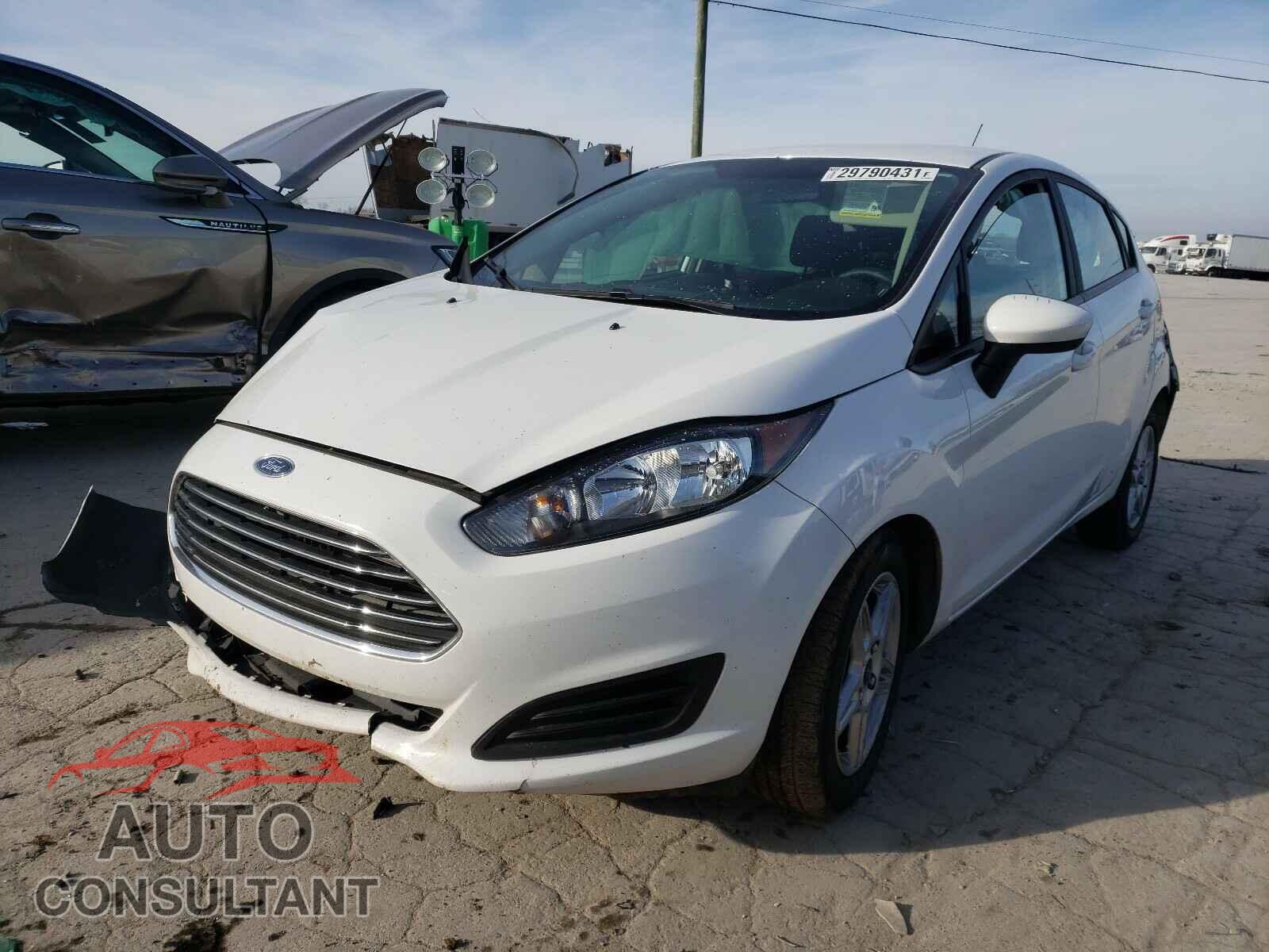 FORD FIESTA 2018 - 3FADP4EJ2JM111403