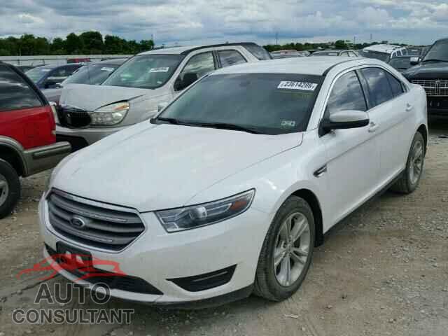 FORD TAURUS 2015 - 1FAHP2E89FG105716