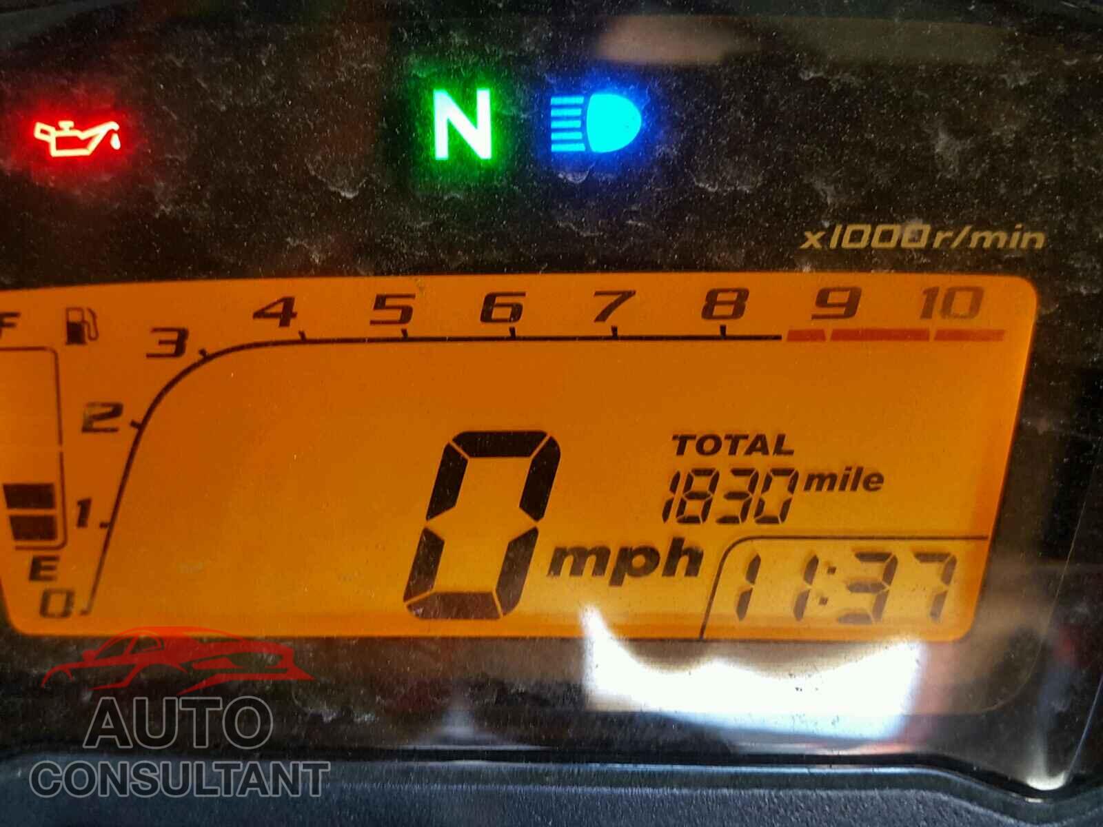 HONDA CB CYCLE 2015 - MLHPC4662F5200198