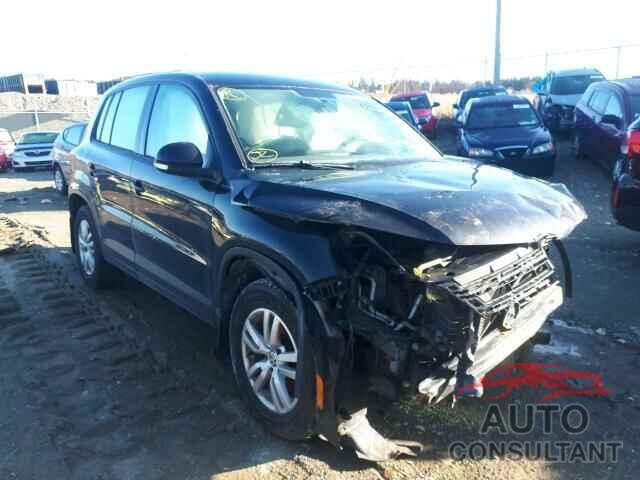 VOLKSWAGEN TIGUAN 2015 - WVGJV7AX1FW515357