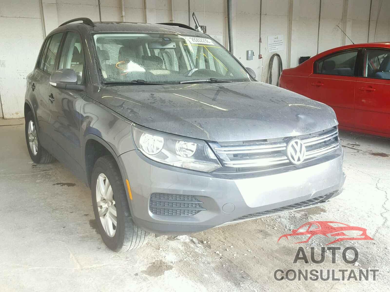 VOLKSWAGEN TIGUAN 2016 - WVGAV7AX8GW600911