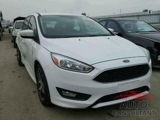FORD FOCUS 2015 - 1FADP3K23FL300657