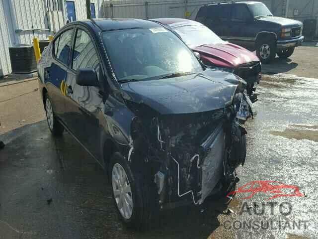 NISSAN VERSA 2015 - 3N1CN7AP6FL929174