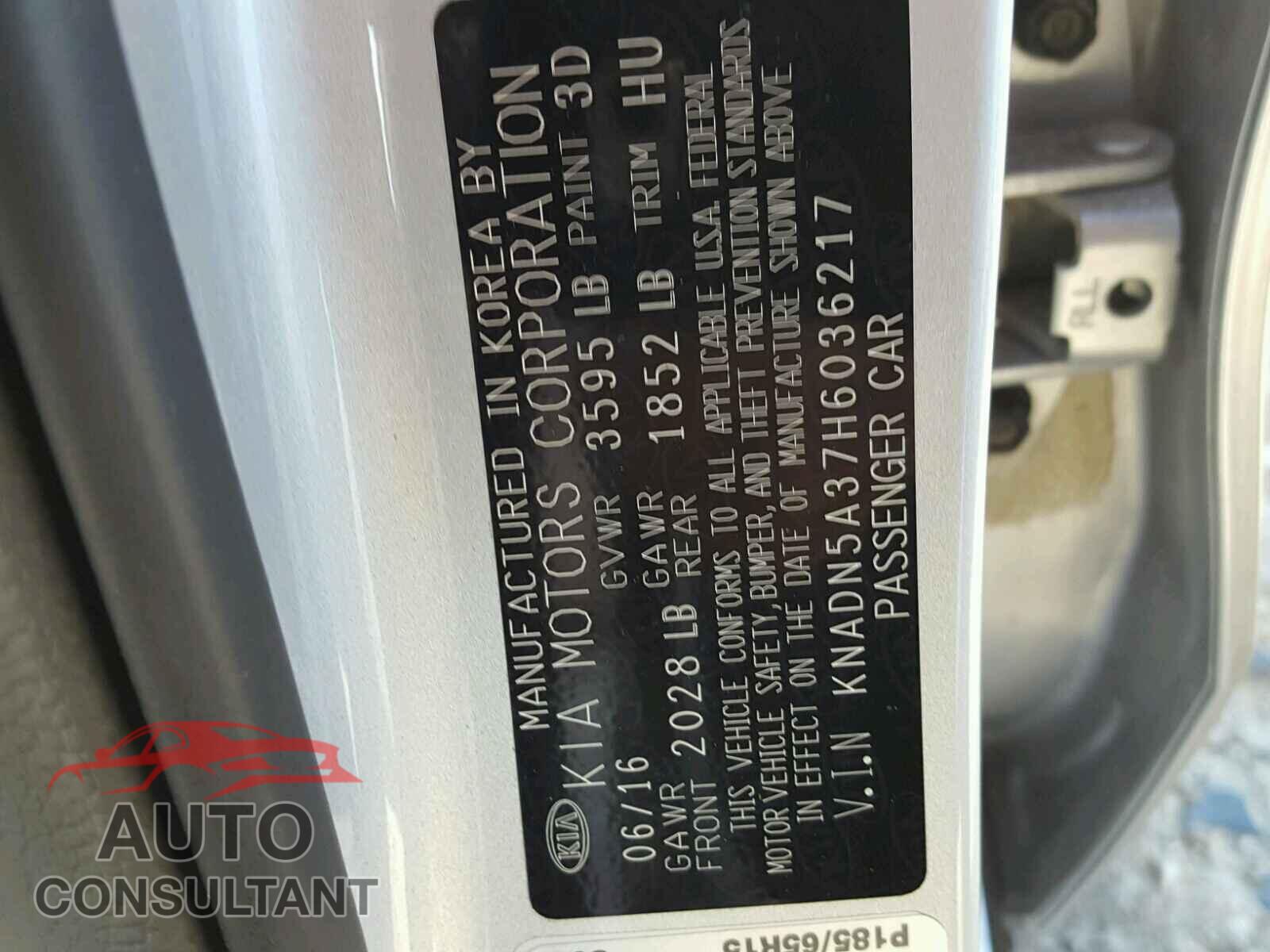 KIA RIO 2017 - KNADN5A37H6036217