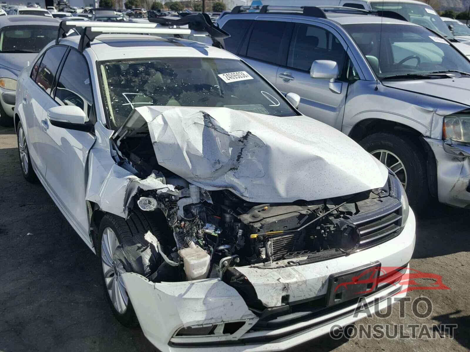 VOLKSWAGEN JETTA 2015 - 3VWD17AJ3FM326165