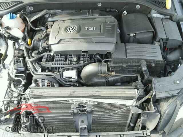 VOLKSWAGEN PASSAT 2015 - 1VWAT7A35FC044612