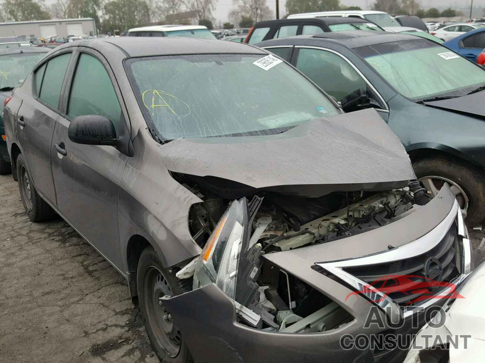 NISSAN VERSA 2015 - 3N1CN7AP3FL804648