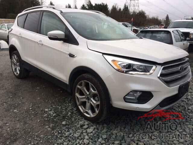 FORD ESCAPE 2017 - 1FMCU9J93HUC91385
