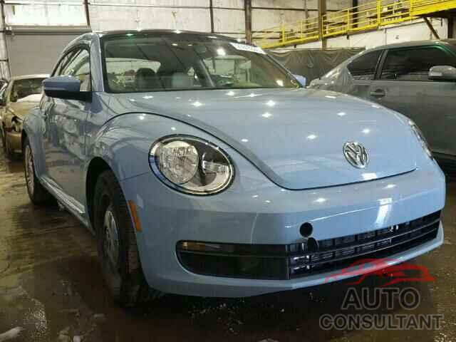 VOLKSWAGEN BEETLE 2015 - 3VWJ17AT7FM639367