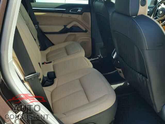 PORSCHE CAYENNE 2016 - WP1AA2A21GKA12460