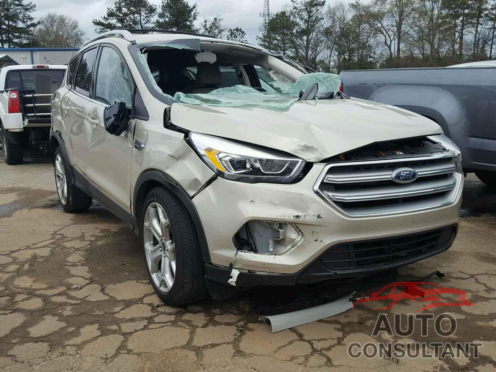 FORD ESCAPE 2017 - 1FMCU0J99HUA75293