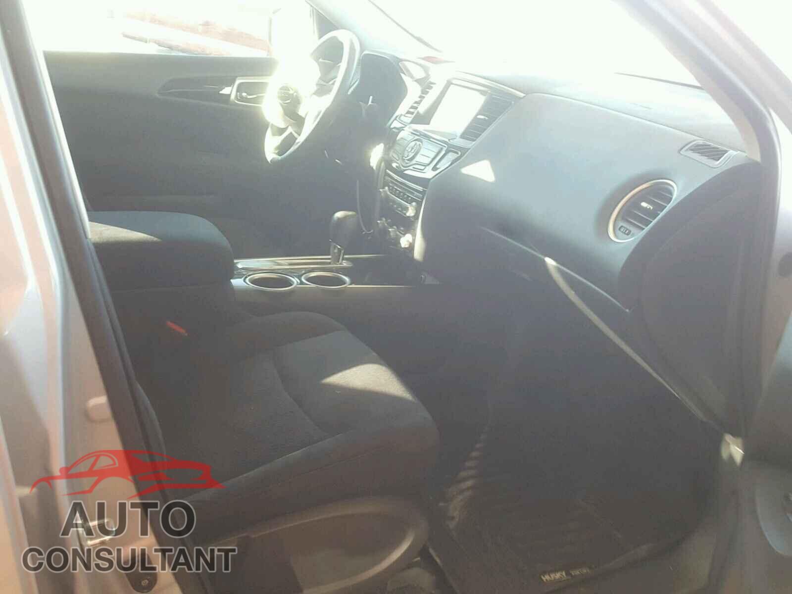 NISSAN PATHFINDER 2015 - 5N1AR2MN3FC683312