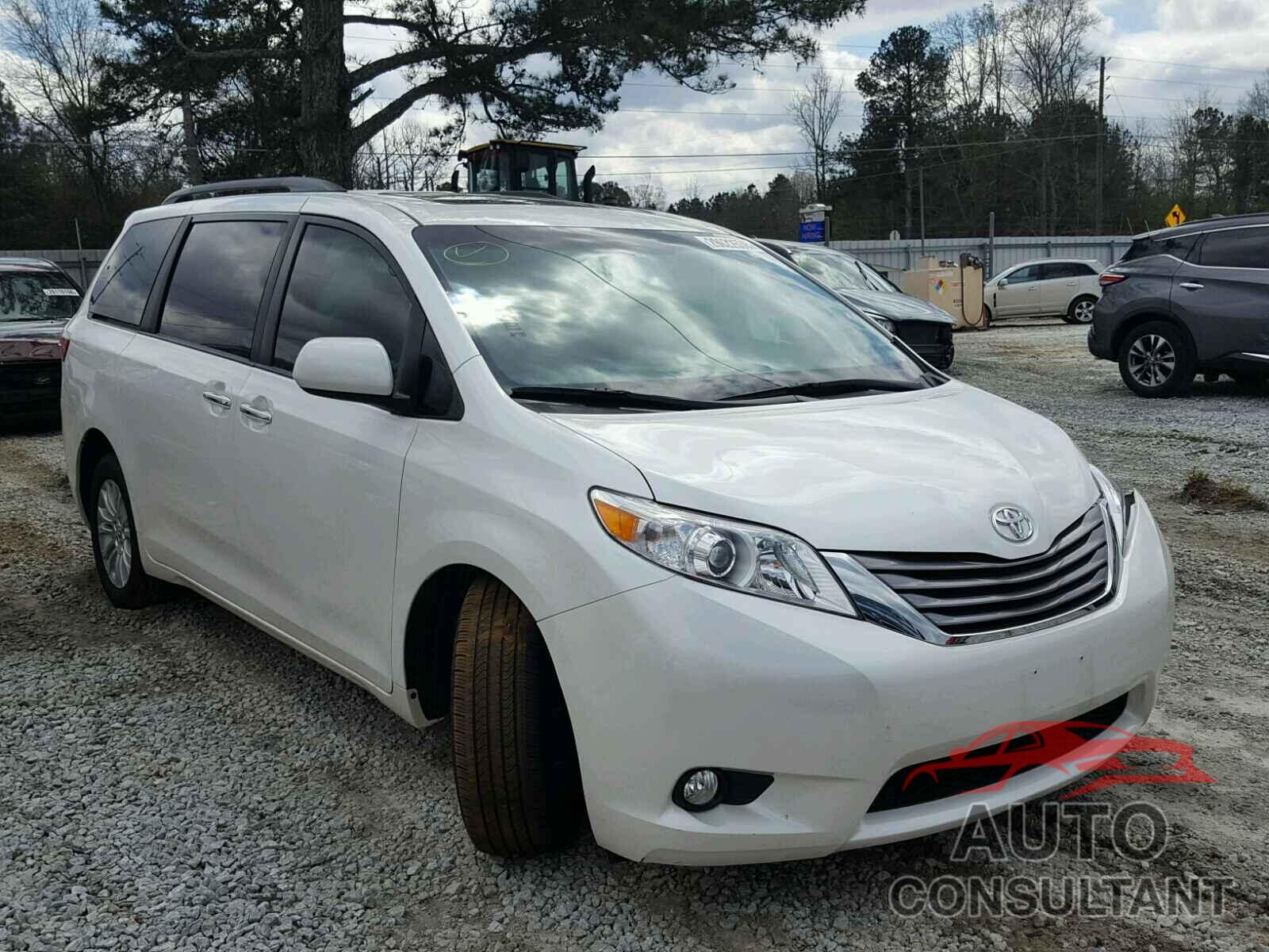 TOYOTA SIENNA 2015 - 5TDYK3DC6FS670497