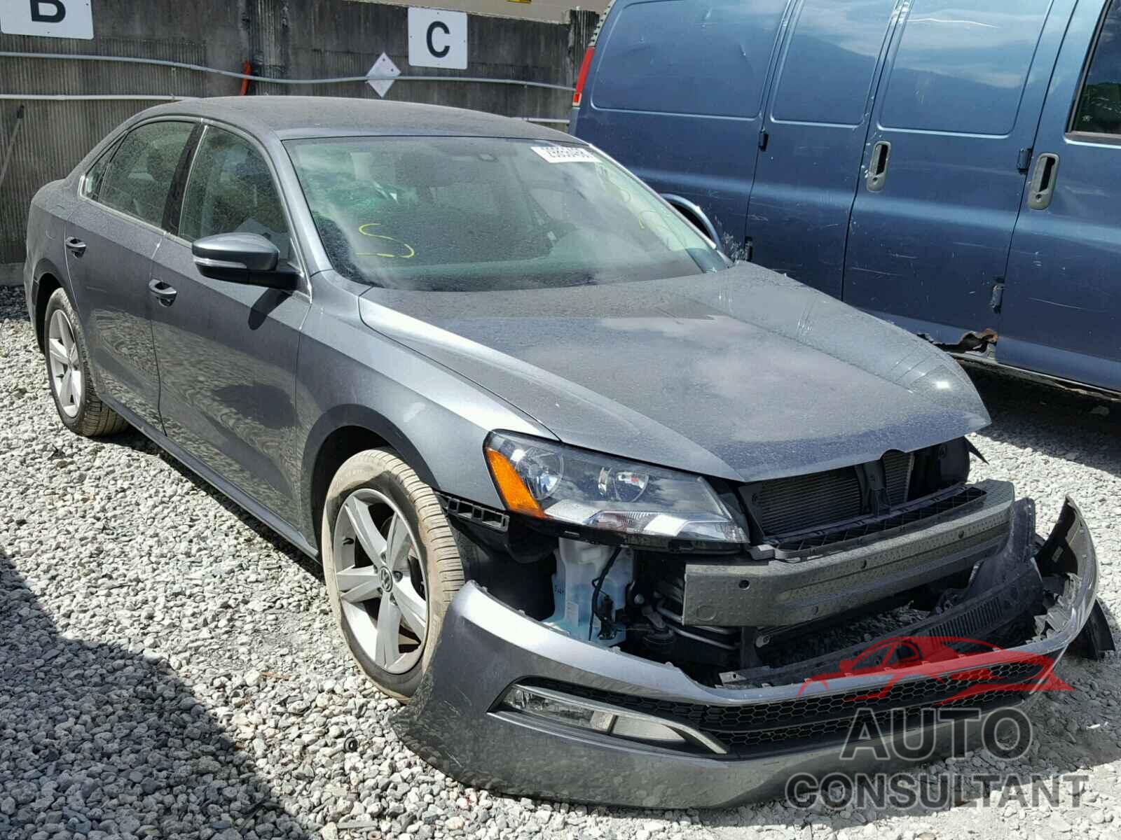 VOLKSWAGEN PASSAT 2015 - 1VWAT7A34FC085913