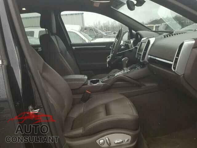 PORSCHE CAYENNE 2016 - WP1AA2A27GLA06611