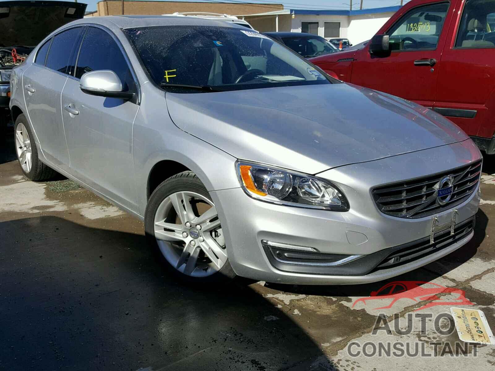 VOLVO S60 2015 - YV140MFK9F2360943