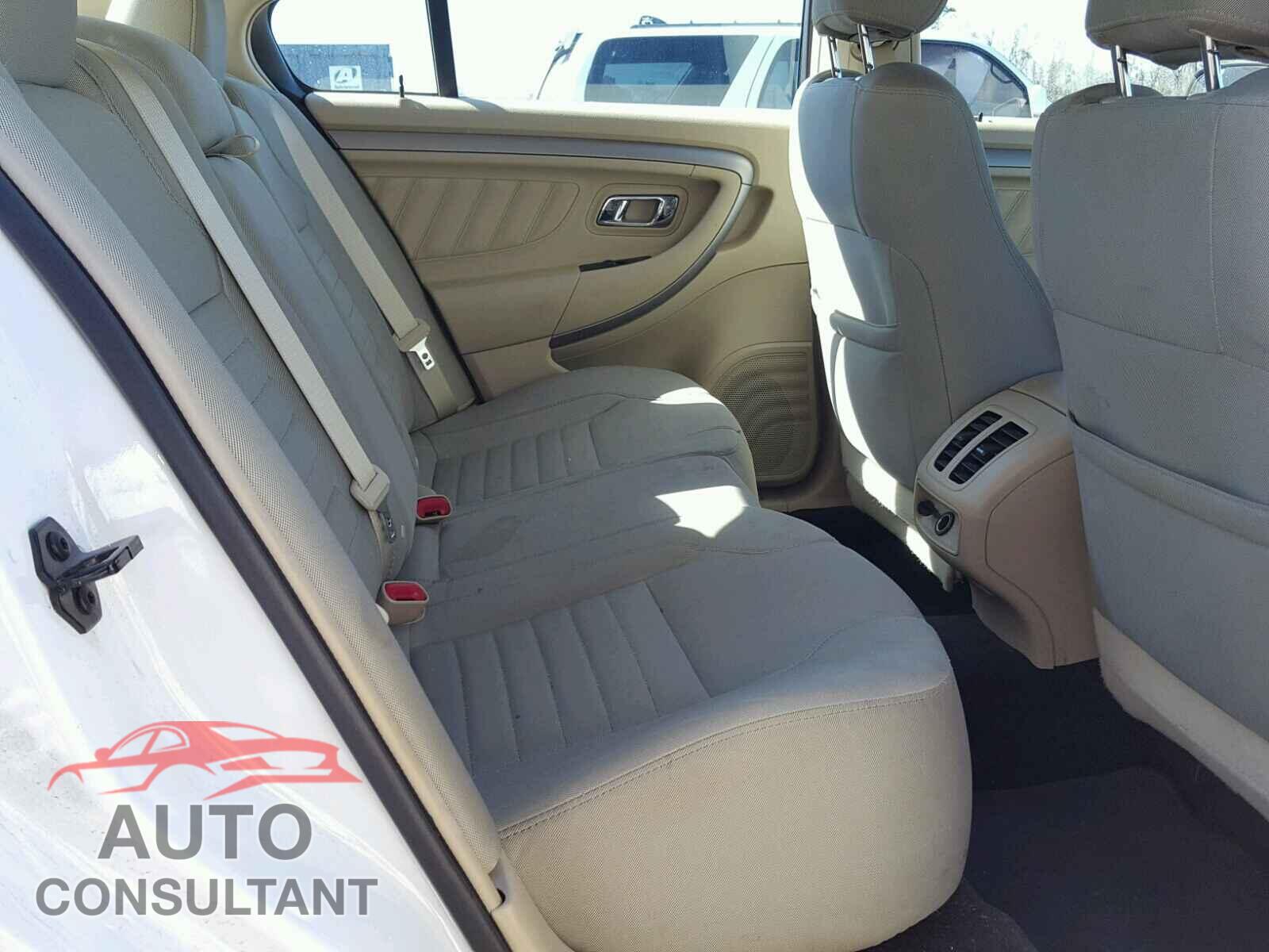 FORD TAURUS 2015 - 1FAHP2D81FG192562